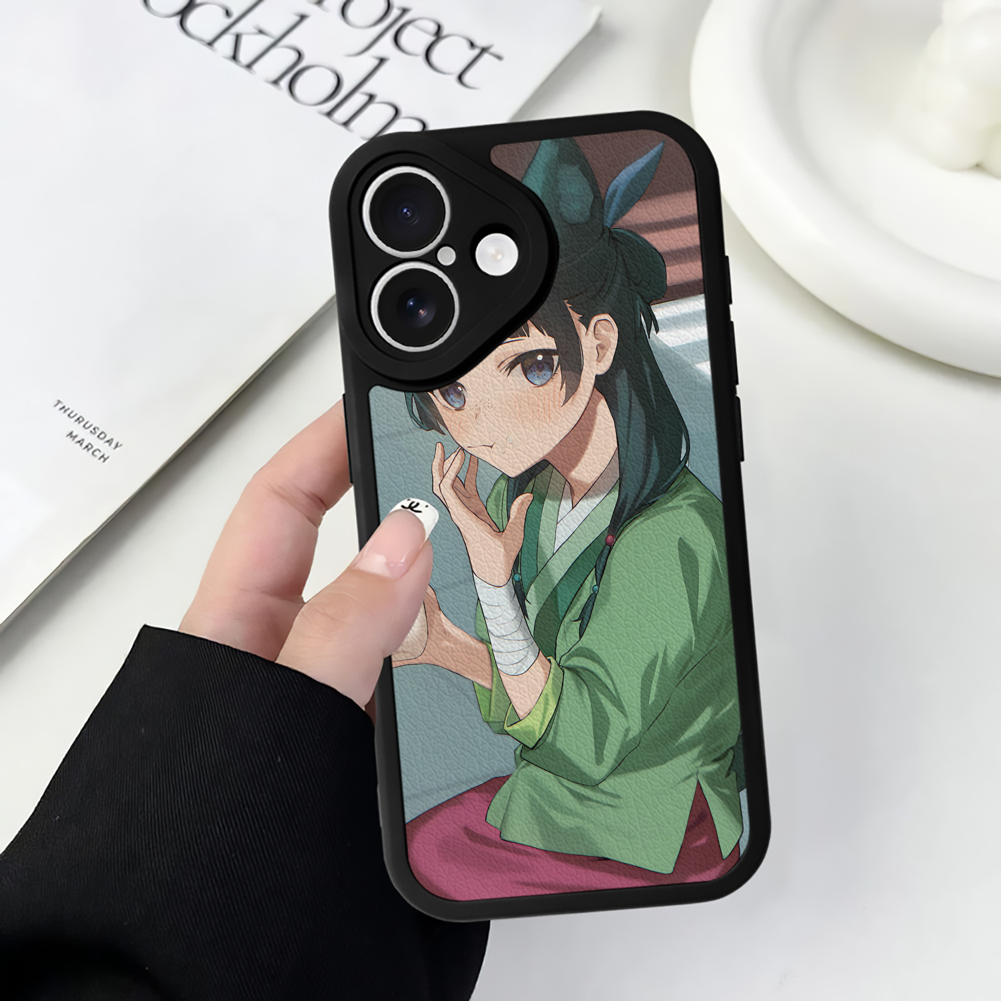 （画像用） 薬屋のひとりごと The Apothecary Diaries 【iPhone 16シリーズ対応】シリコンスマホケース（レザー調） 材質：シリコン